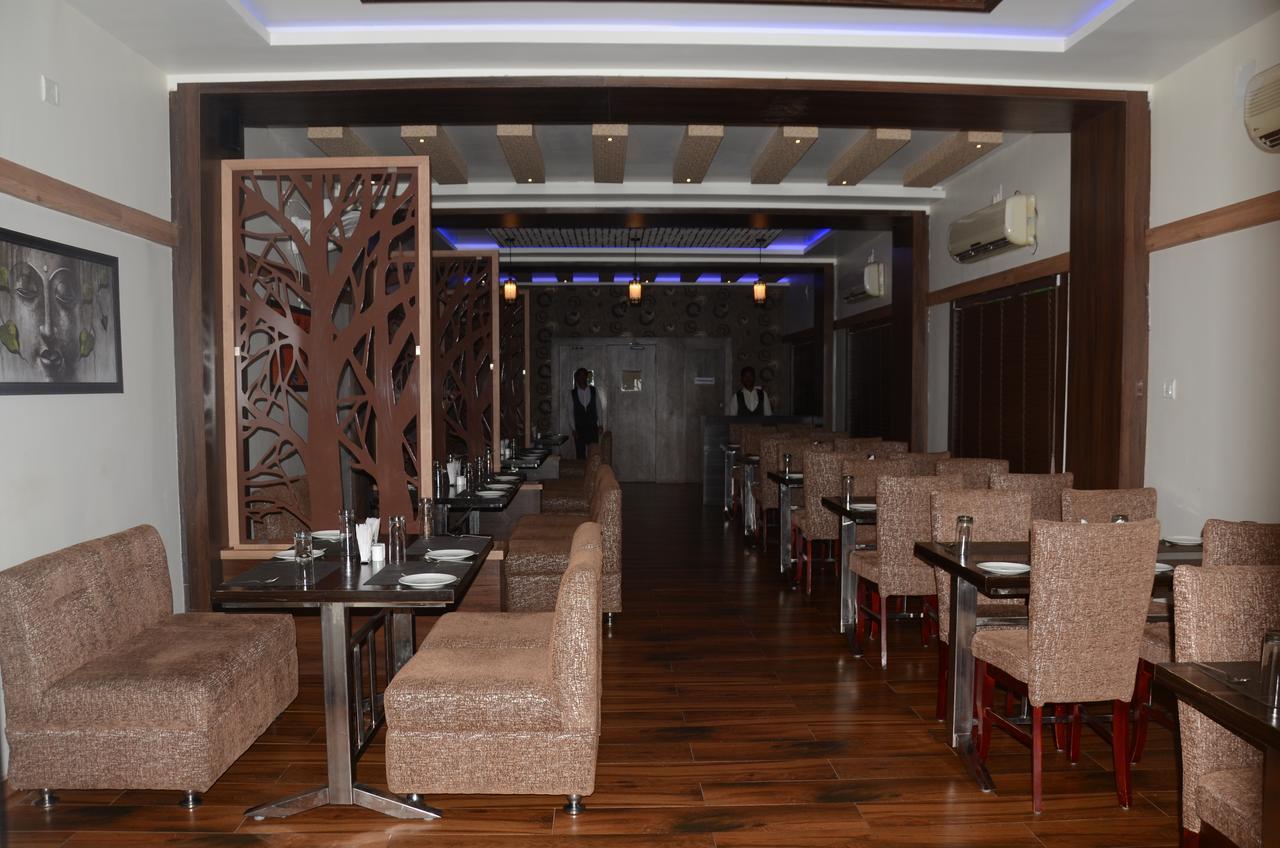 Balangir Hotel Triveni מראה חיצוני תמונה