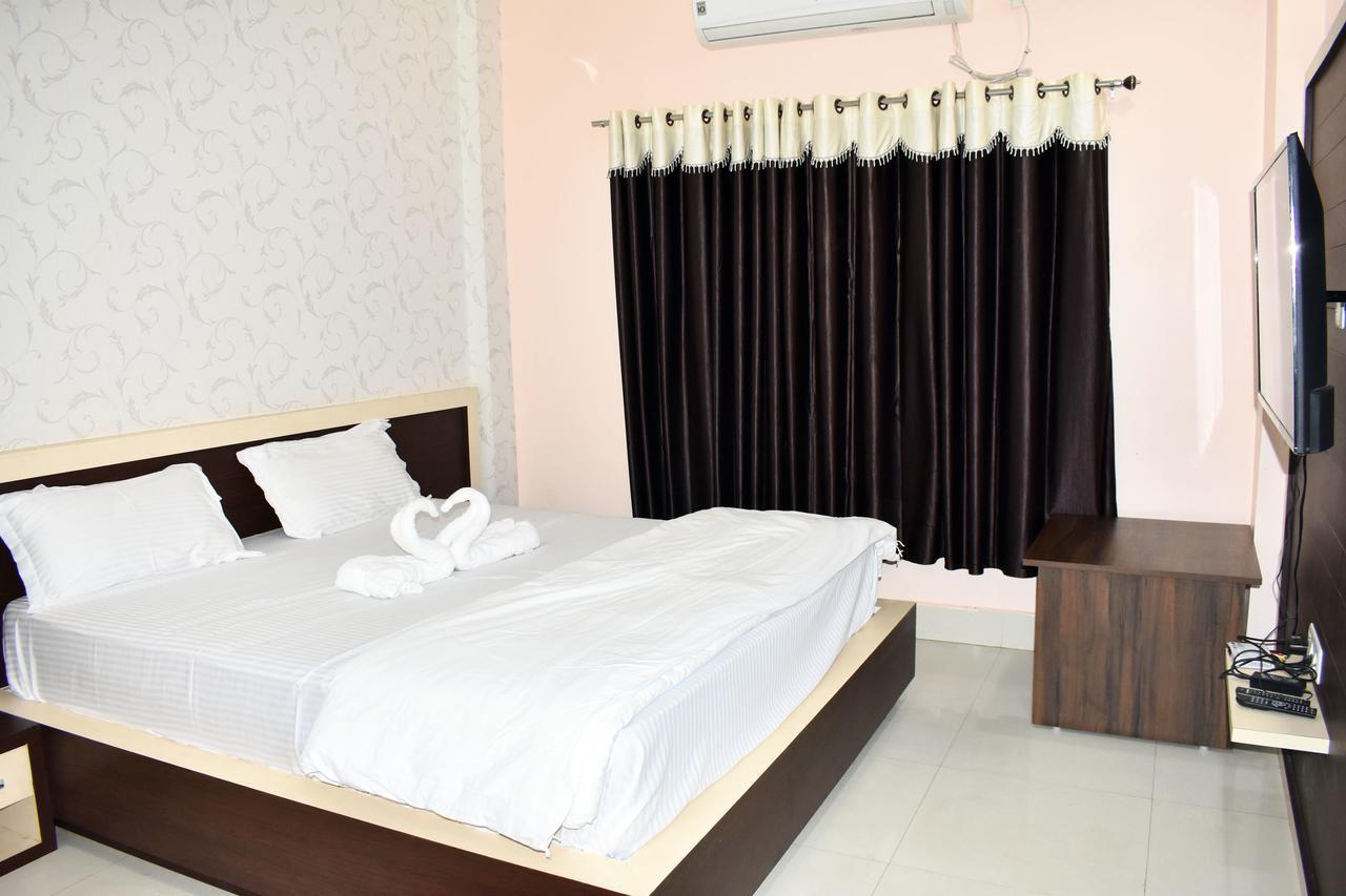 Balangir Hotel Triveni מראה חיצוני תמונה